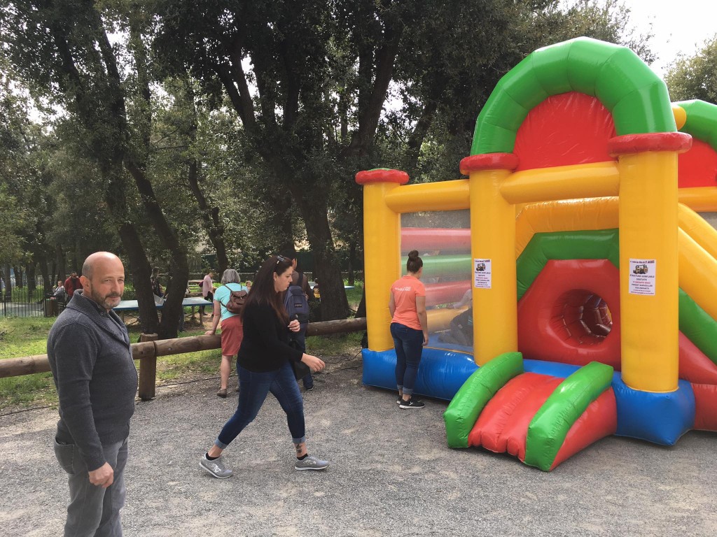 Chasse aux œufs organisée par le comité des fêtes de Saint Jacques 04